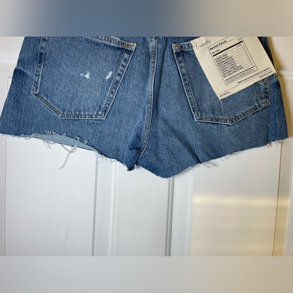 Triarchy Woman’s Denim Shorts Size 22 Waist Distressed Cut Offs NEW Hot Pants - Picture 5 of 9